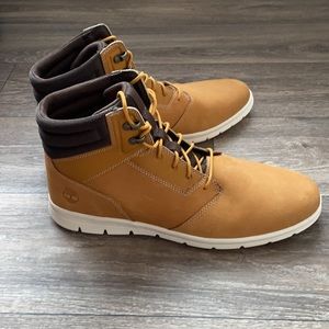 Timberland Casual Men’s High Top shoes
